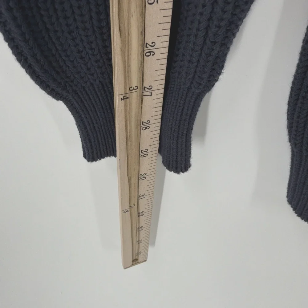 L.L. Bean Ribbed Sweater Men's XL Tall Blue Heavy Knit Cotton Crew Neck Retro